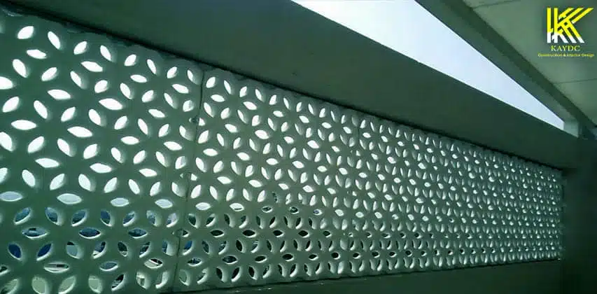 ما هي مكونات مادة الجي ار سي؟